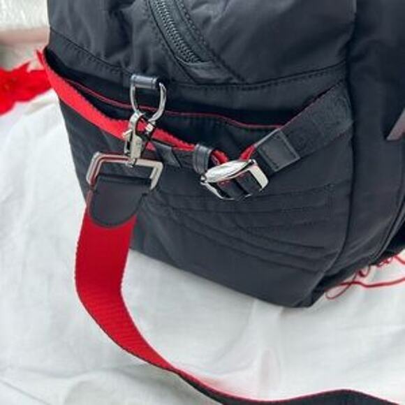 Christian Louboutin LOUBIDEAL sport duffel bag made in Italy - Picture 9 of 16